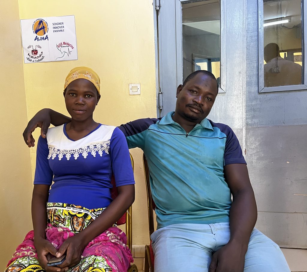 2 Chirurgie Titao Burkina Faso Zoenabo Sawadogo mari Adama